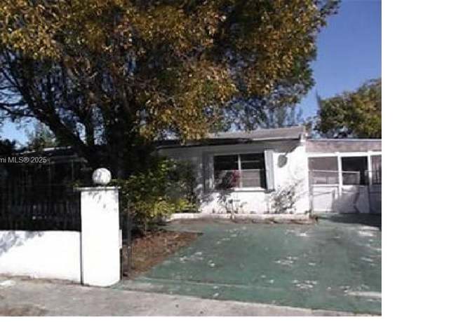 Property at 2461 NW 208 Th St, Miami Gardens, FL 33056, 4 beds, 2 baths