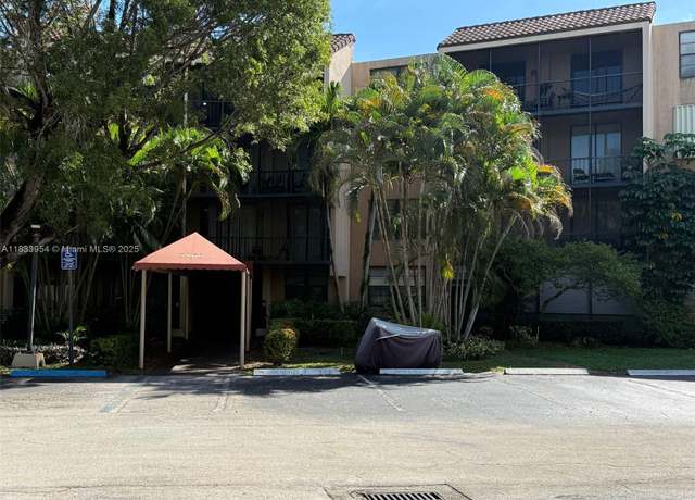 Property at 3800 N Hills Dr #312, Hollywood, FL 33021, 1 bed, 2.5 baths