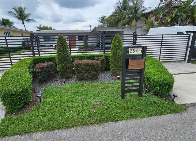 Property at 2543 Gulfstream Ln, Fort Lauderdale, FL 33312, 3 beds, 2 baths