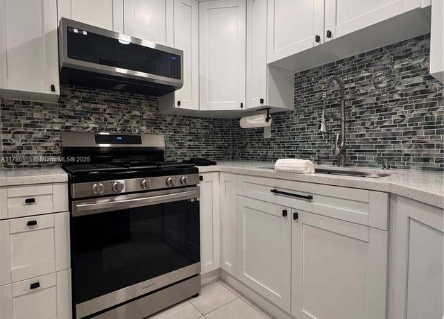 Property at 6405 SW 116 Pl Unit E, Miami, FL 33173, 2 beds, 2 baths