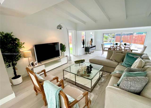 Property at 2406 Marathon Ln, Fort Lauderdale, FL 33312, 3 beds, 2 baths