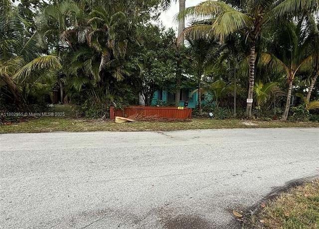 Property at 1201 NE 1st Ave, Fort Lauderdale, FL 33304, 2 beds, 1 bath