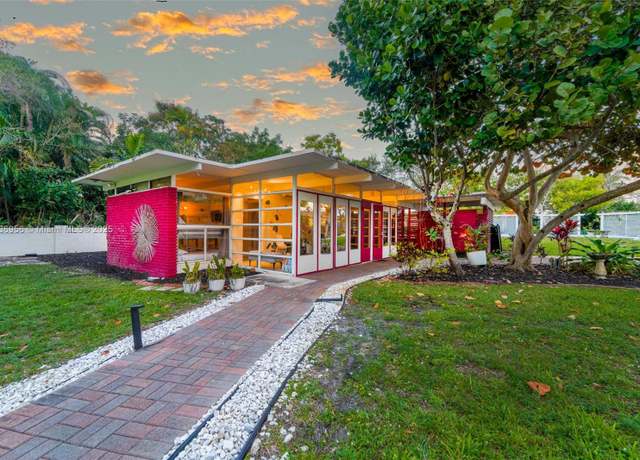 Property at 40 NE 24th St, Lazy Lake, FL 33305, 7 beds, 7 baths
