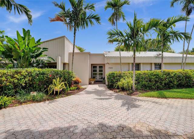 Property at 17005 SW 80th Ct, Palmetto Bay, FL 33157, 3 beds, 2 baths