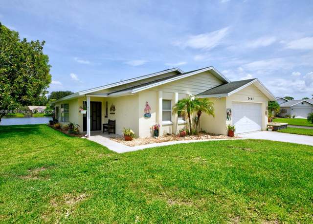 Property at 2407 Par Rd, Sebring, FL 33872, 2 beds, 2 baths