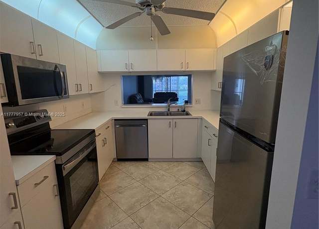Property at 10133 NW 24th Pl #206, Sunrise, FL 33322, 2 beds, 2 baths