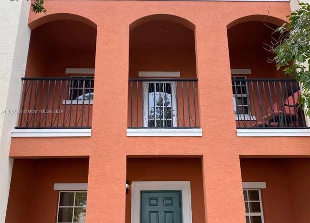 Property at 215 SW 6th Pl #215, Pompano Beach, FL 33060, 4 beds, 3.5 baths
