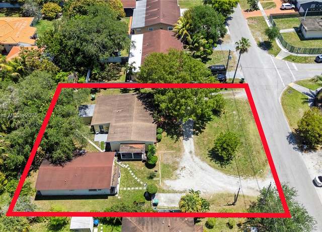 Property at 1491 NE 143rd St, Miami, FL 33161, 8 beds, 4 baths
