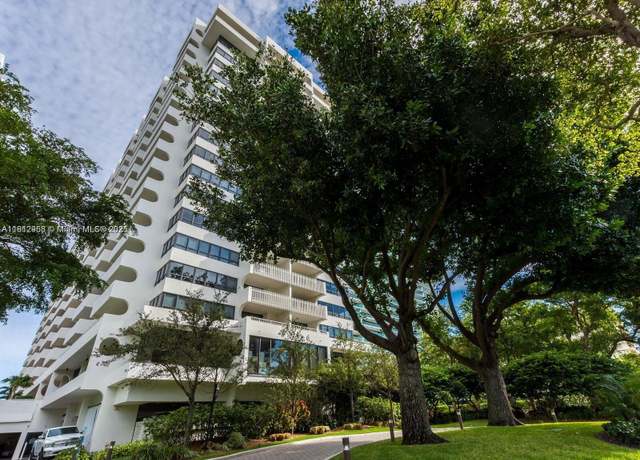 Property at 10205 Collins Ave #401, Bal Harbour, FL 33154, 3 beds, 2.5 baths