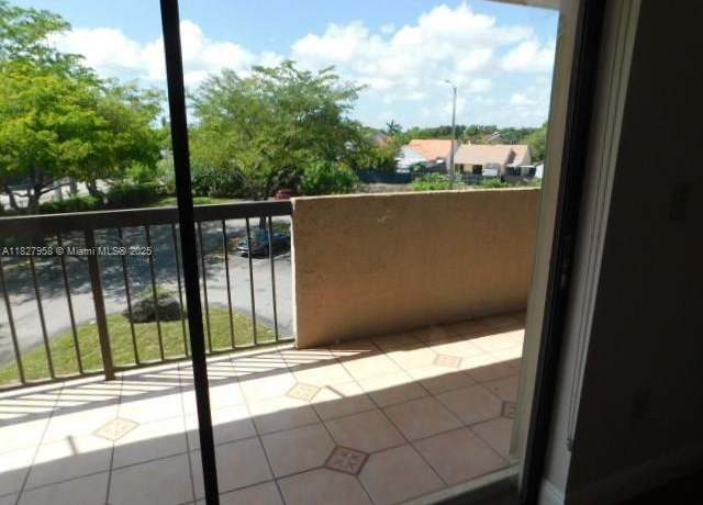 Property at 5900 SW 127th Ave #3304, Miami, FL 33183, 3 beds, 3 baths