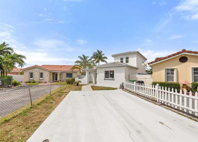 Property at 13841 SW 17th Ter, Miami, FL 33175, 4 beds, 3 baths