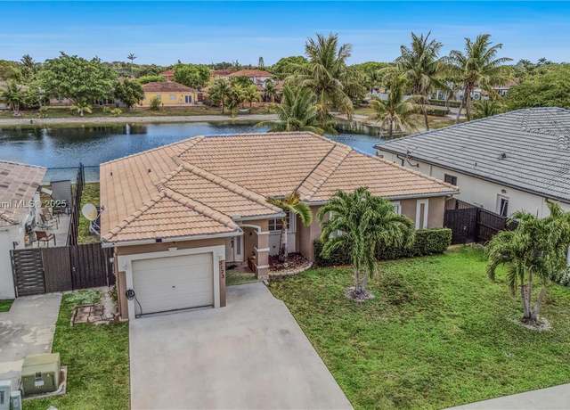 Property at 5123 SW 160th Ave, Miami, FL 33185, 3 beds, 2 baths