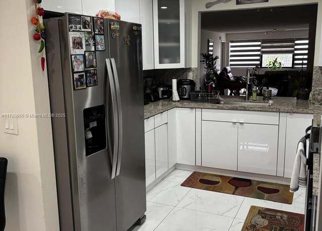 Property at 2901 N Nob Hill Rd #305, Sunrise, FL 33322, 2 beds, 2 baths