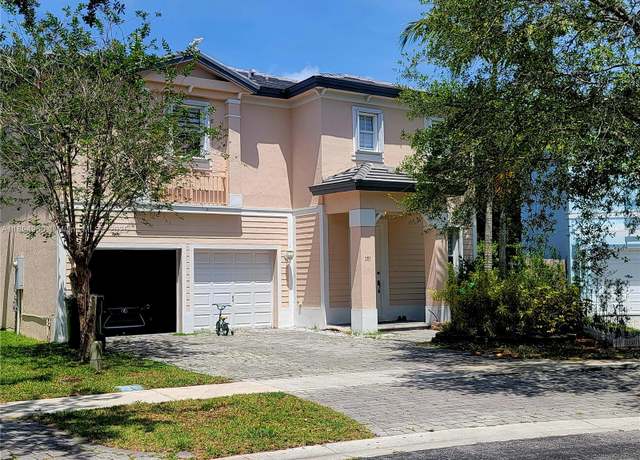 Property at 285 NE 32nd Ter, Homestead, FL 33033, 5 beds, 3 baths