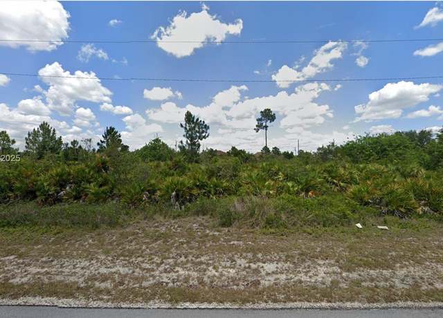 Property at 713 Manuel St E, Lehigh Acres, FL 33974
