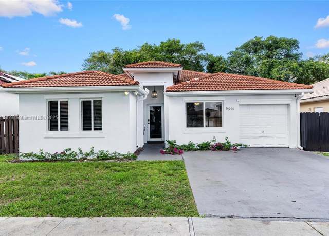 Property at 16296 SW 83rd Ln, Miami, FL 33193, 4 beds, 2.5 baths