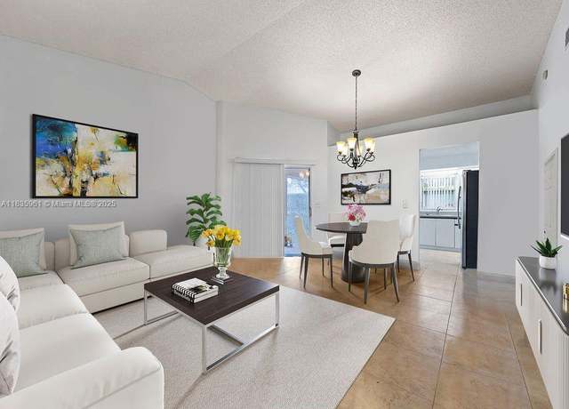 Property at 437 SE 22nd Dr, Homestead, FL 33033, 2 beds, 2 baths