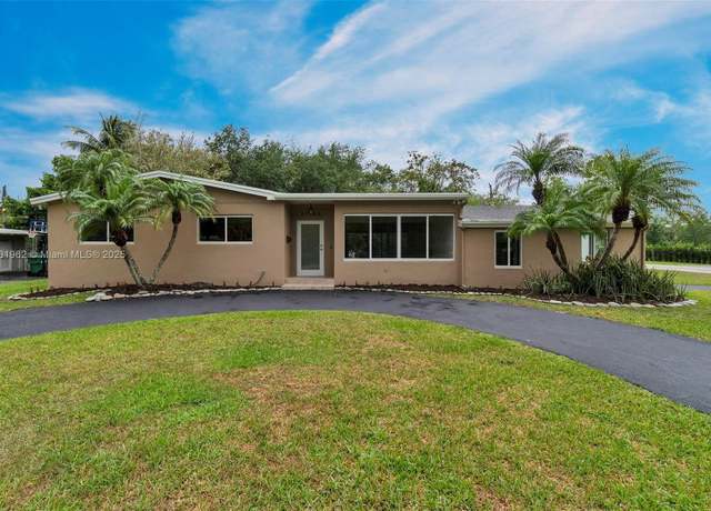 Property at 17000 SW 89th Ct, Palmetto Bay, FL 33157, 3 beds, 2 baths