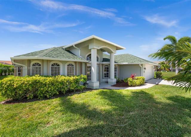 Property at 2122 SW 25th Ter, Cape Coral, FL 33914, 3 beds, 2 baths