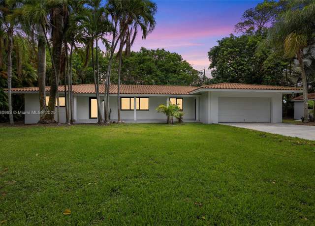 Property at 25581 SW 108th Ave, Homestead, FL 33032, 3 beds, 2 baths