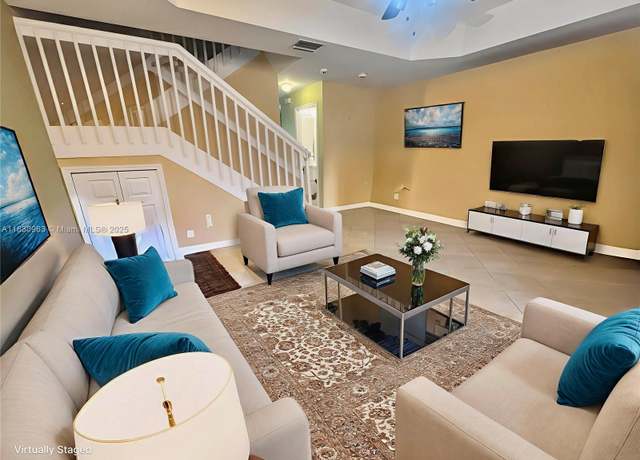 Property at 10607 SW 6th St #1006, Pembroke Pines, FL 33025, 2 beds, 2.5 baths