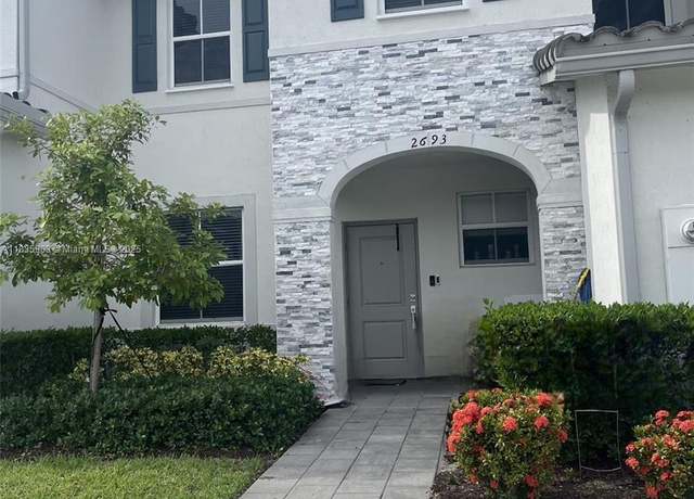 Property at 2693 SE 19th St, Homestead, FL 33035, 3 beds, 2.5 baths