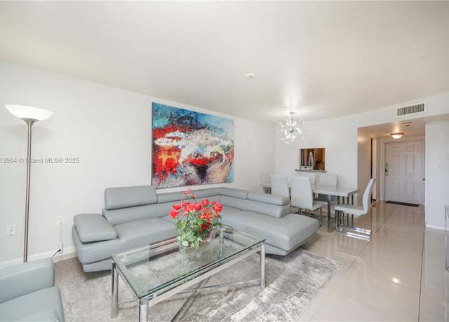 Property at 8861 Sunrise Lakes Blvd #301, Sunrise, FL 33322, 2 beds, 2 baths