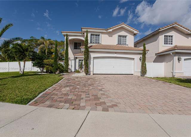 Property at 6615 Adriatic Way, West Palm Beach, FL 33413, 4 beds, 2.5 baths