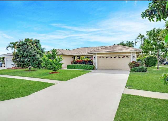 Property at 10126 Crosswind Rd, Boca Raton, FL 33498, 3 beds, 2 baths