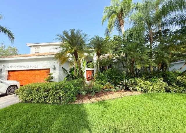 Property at 260 Montclaire Dr, Weston, FL 33326, 5 beds, 4 baths