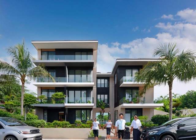 Property at 332 NW 35th St, Miami, FL 33127, 4 beds, 4 baths