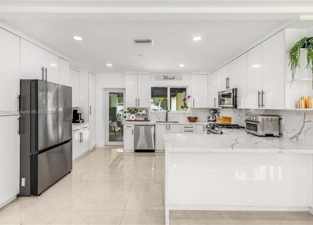 Property at 13230 NE Miami Ct, North Miami, FL 33161, 5 beds, 3 baths
