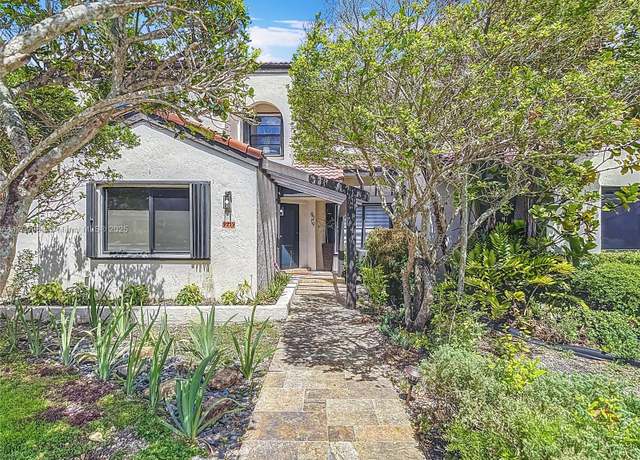 Property at 9219 SW 123rd Ave Ct, Miami, FL 33186, 3 beds, 2.5 baths