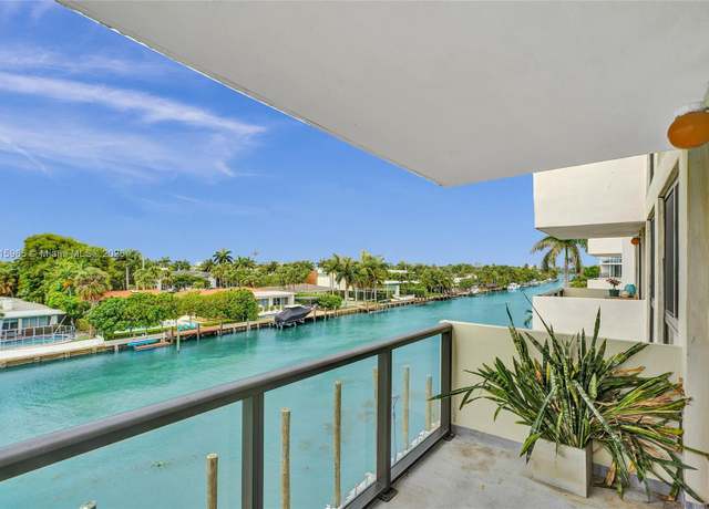 Property at 9800 W Bay Harbor Dr #401, Bay Harbor Islands, FL 33154, 1 bed, 2 baths