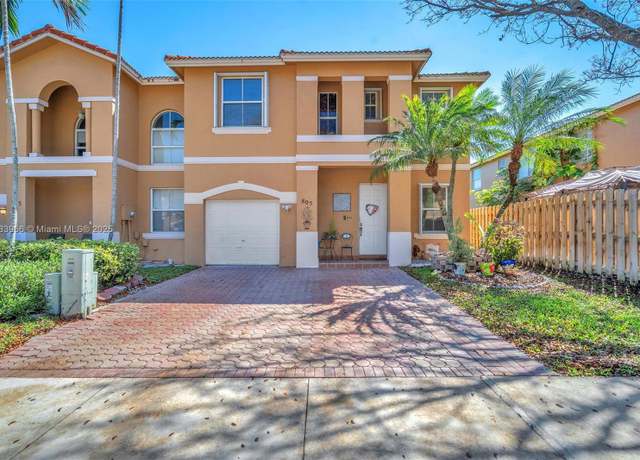 Property at 805 NW 135th Ter, Pembroke Pines, FL 33028, 3 beds, 2.5 baths