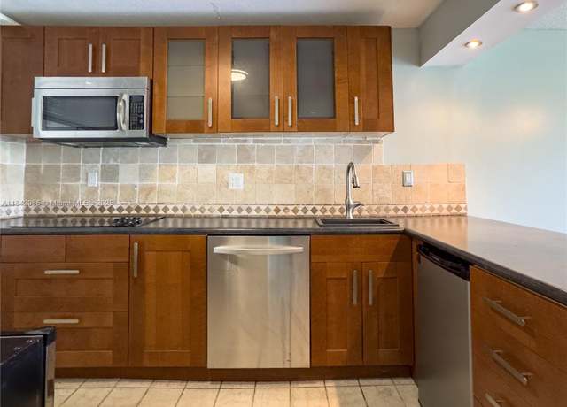 Property at 3841 Environ Blvd #230, Lauderhill, FL 33319, 2 beds, 2 baths