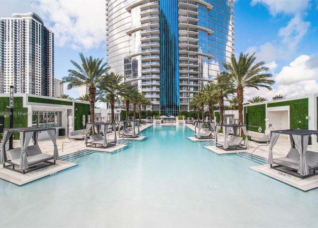 Property at 851 NE 1st Ave #1700, Miami, FL 33132, 1 bed, 2 baths