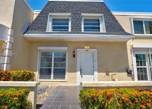 Property at 933 NE 24th Ave #169, Hallandale Beach, FL 33009, 3 beds, 2.5 baths