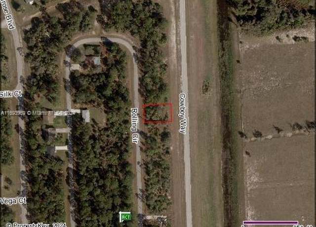 Property at 8021 Rolling Cir, La Belle, FL 33935