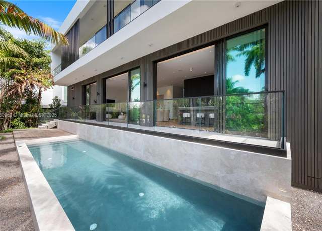 Property at 291 Palm Ave, Miami Beach, FL 33139, 4 beds, 4.5 baths