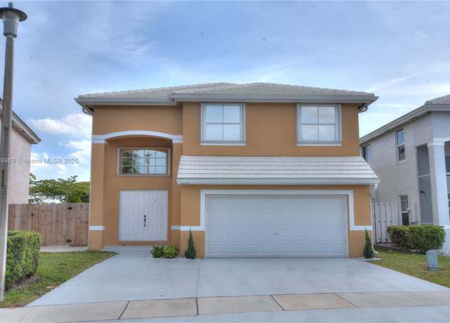 Property at 6450 Buena Vista Dr, Margate, FL 33063, 4 beds, 3 baths
