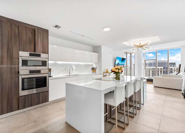 Property at 851 NE 1st Ave #4011, Miami, FL 33132, 4 beds, 4 baths