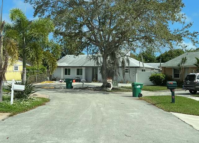 Property at 20333 SW 122nd Pl, Miami, FL 33177, 4 beds, 3 baths