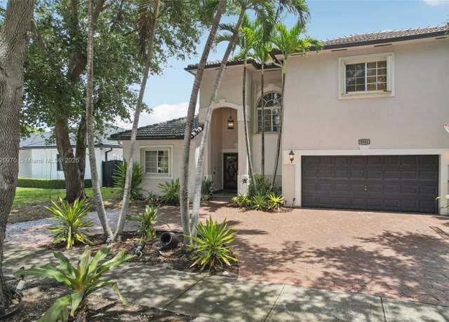 Property at 8981 NW 166th Ter, Miami Lakes, FL 33018, 4 beds, 3 baths