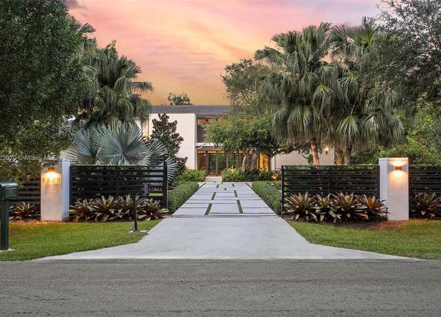 Property at 8875 SW 61st Ct, Pinecrest, FL 33156, 7 beds, 8 baths