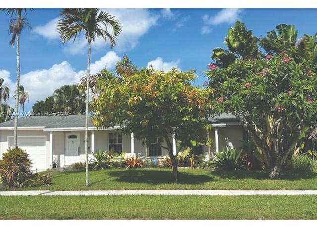 Property at 10463 SW 124th Pl, Miami, FL 33186, 4 beds, 3 baths