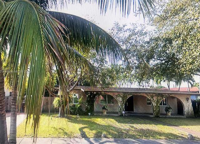 Property at 750 E 31st St, Hialeah, FL 33013, 4 beds, 4 baths