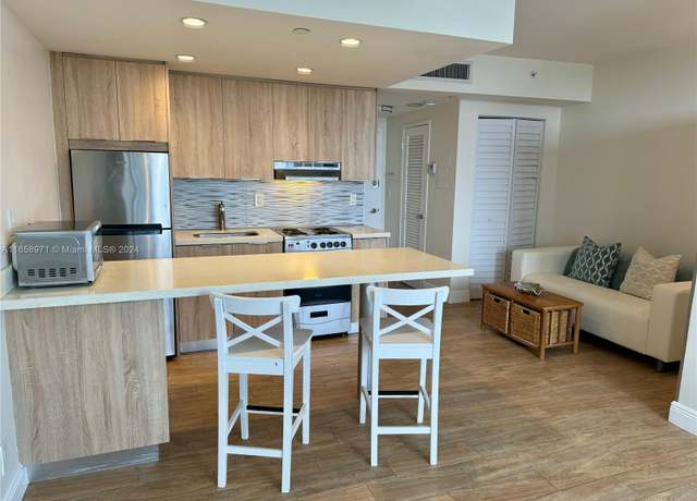 Property at 1720 Harrison St Unit 15F, Hollywood, FL 33020, 1 bath