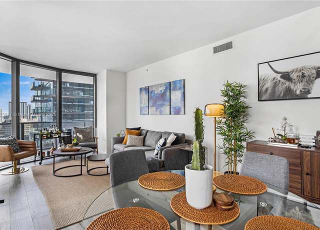 Property at 801 S Miami Ave #1609, Miami, FL 33130, 3 beds, 3 baths