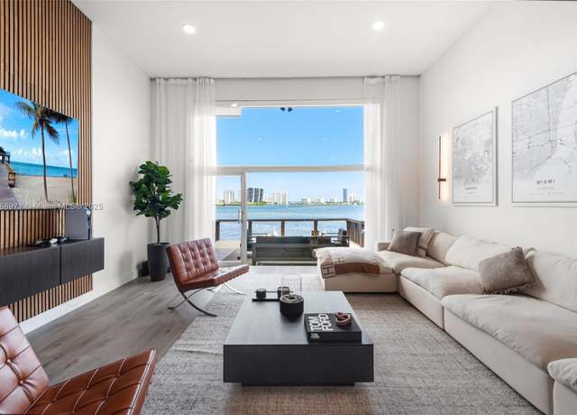 Property at 3927 NE 171st St Unit C, North Miami Beach, FL 33160, 3 beds, 2.5 baths
